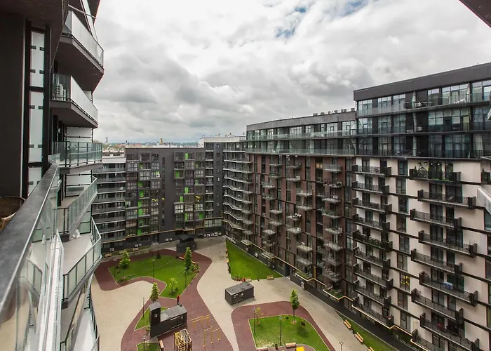 будинок авалон вул проспект чорновола 16є з сучасним ремонтом Apartamento Leópolis