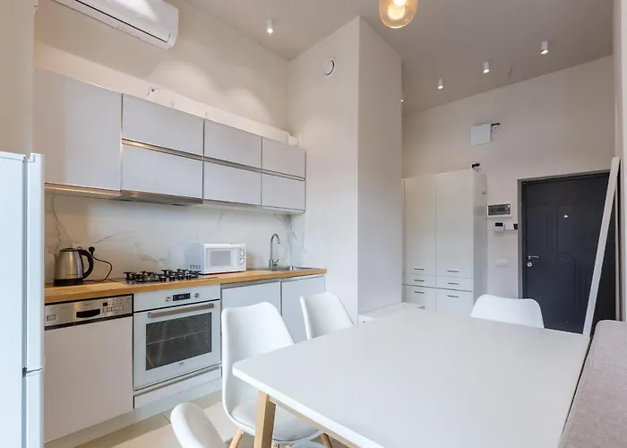 будинок авалон вул проспект чорновола 16є з сучасним ремонтом