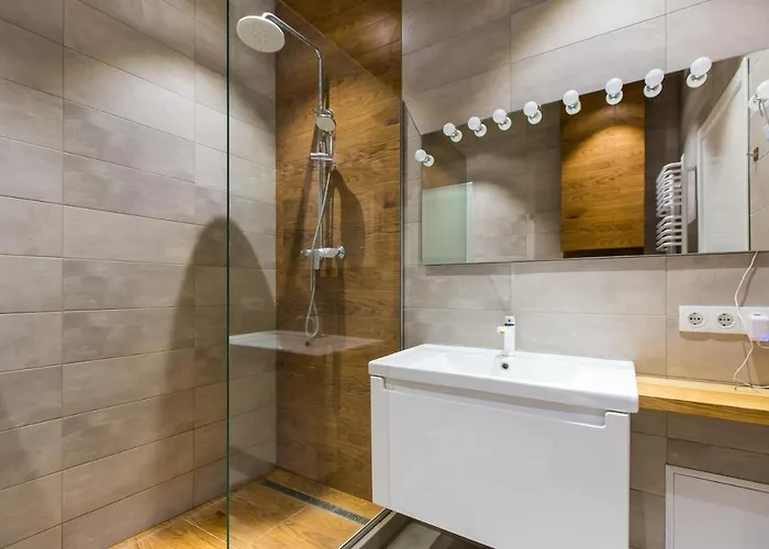 будинок авалон вул проспект чорновола 16є з сучасним ремонтом Lägenhet Lviv