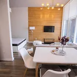 будинок авалон вул проспект чорновола 16є з сучасним ремонтом Apartamento *